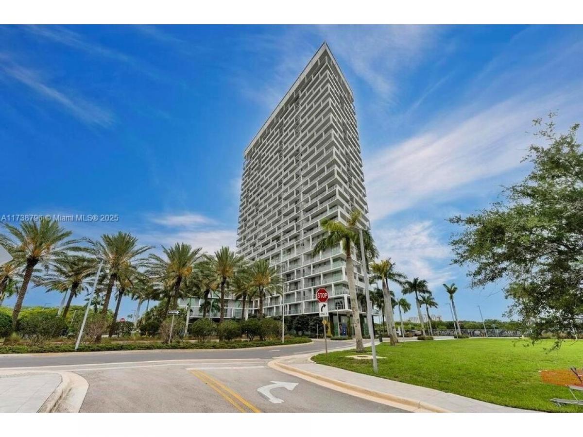 Picture of Home For Sale in Sunrise, Florida, United States