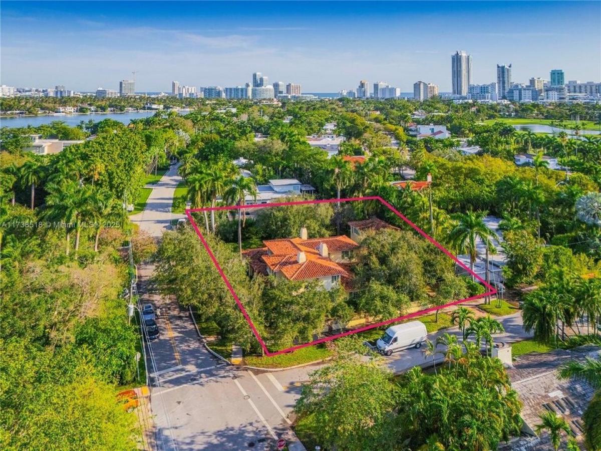 Picture of Home For Sale in Miami Beach, Florida, United States