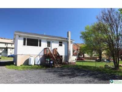 Home For Sale in Lower Towamensing Tp, Pennsylvania