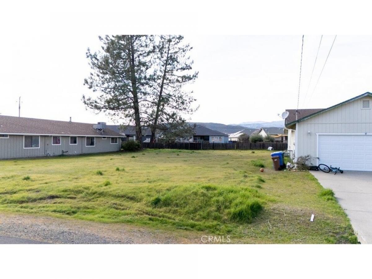 Picture of Residential Land For Sale in Hidden Valley Lake, California, United States