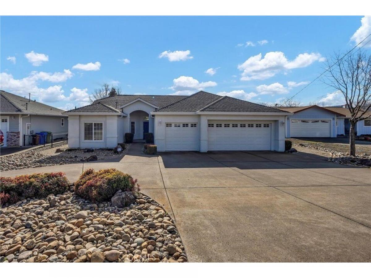 Picture of Home For Sale in Hidden Valley Lake, California, United States