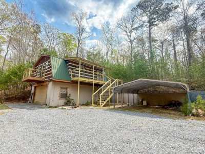 Home For Sale in Dandridge, Tennessee