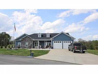 Home For Sale in White Pine, Tennessee