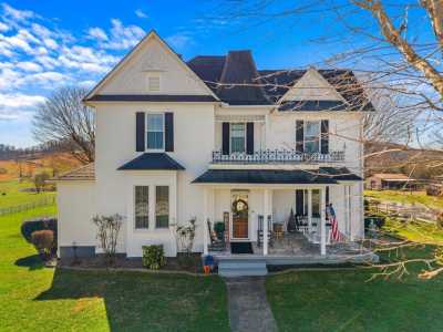 Home For Sale in Jefferson City, Tennessee