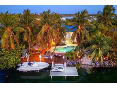 Home For Sale in Sugarloaf Key, Florida