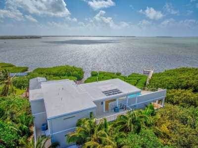 Home For Sale in Cudjoe Key, Florida