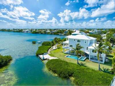 Home For Sale in Ramrod Key, Florida