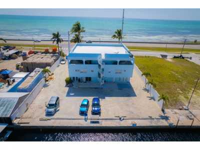 Home For Rent in Lower Matecumbe, Florida