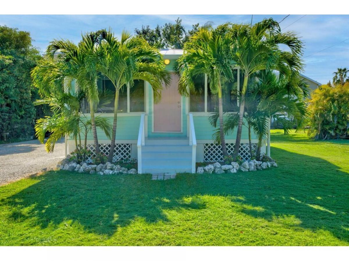 Picture of Home For Sale in Sugarloaf Key, Florida, United States
