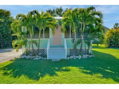 Home For Sale in Sugarloaf Key, Florida
