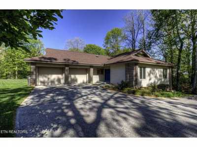 Home For Sale in Loudon, Tennessee