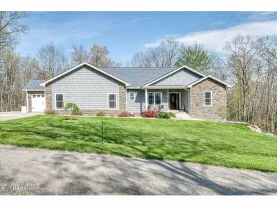Home For Sale in Crab Orchard, Tennessee