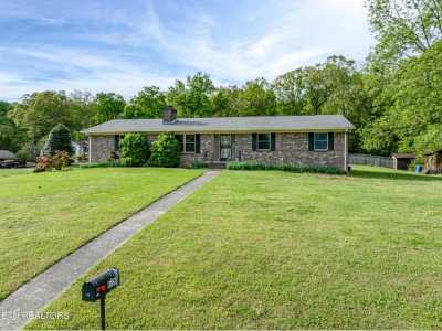 Home For Sale in Seymour, Tennessee