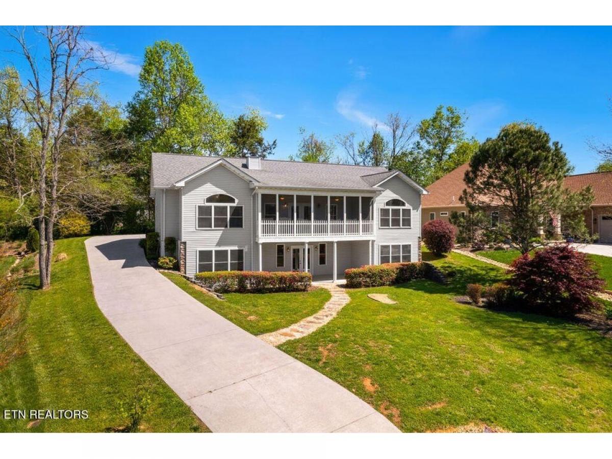 Picture of Home For Sale in Loudon, Tennessee, United States