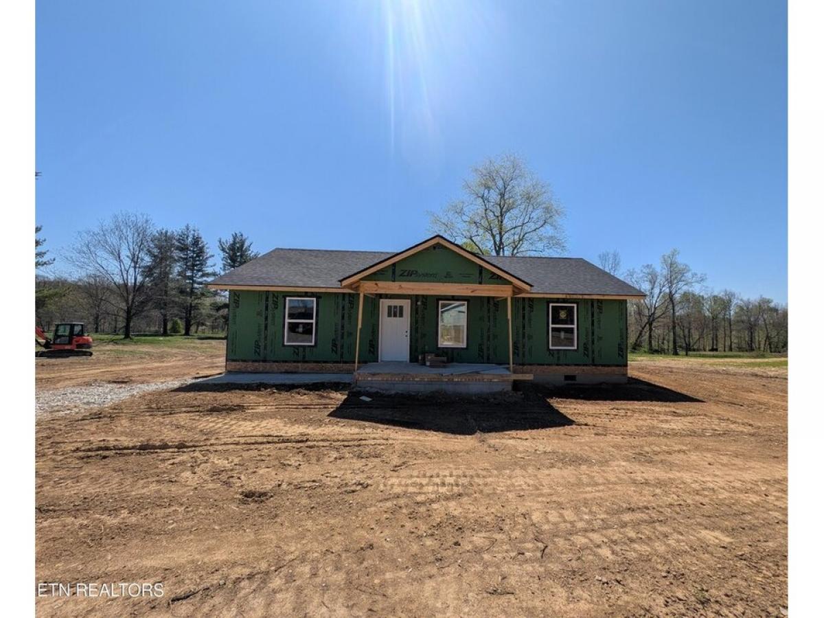 Picture of Home For Sale in Jamestown, Tennessee, United States