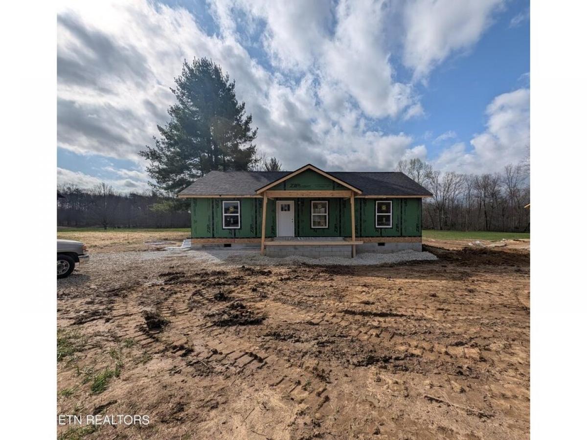 Picture of Home For Sale in Jamestown, Tennessee, United States