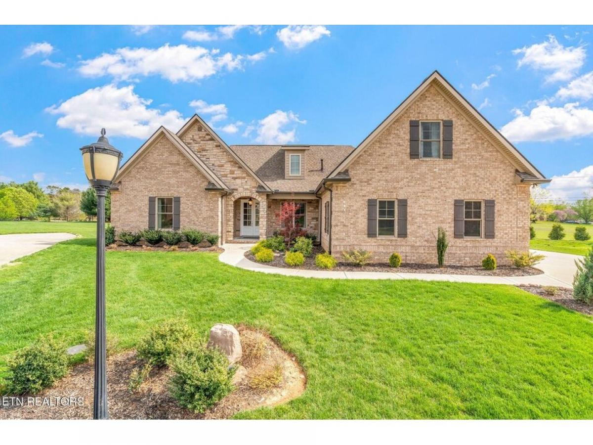 Picture of Home For Sale in Lenoir City, Tennessee, United States