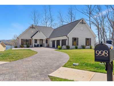 Home For Sale in Loudon, Tennessee
