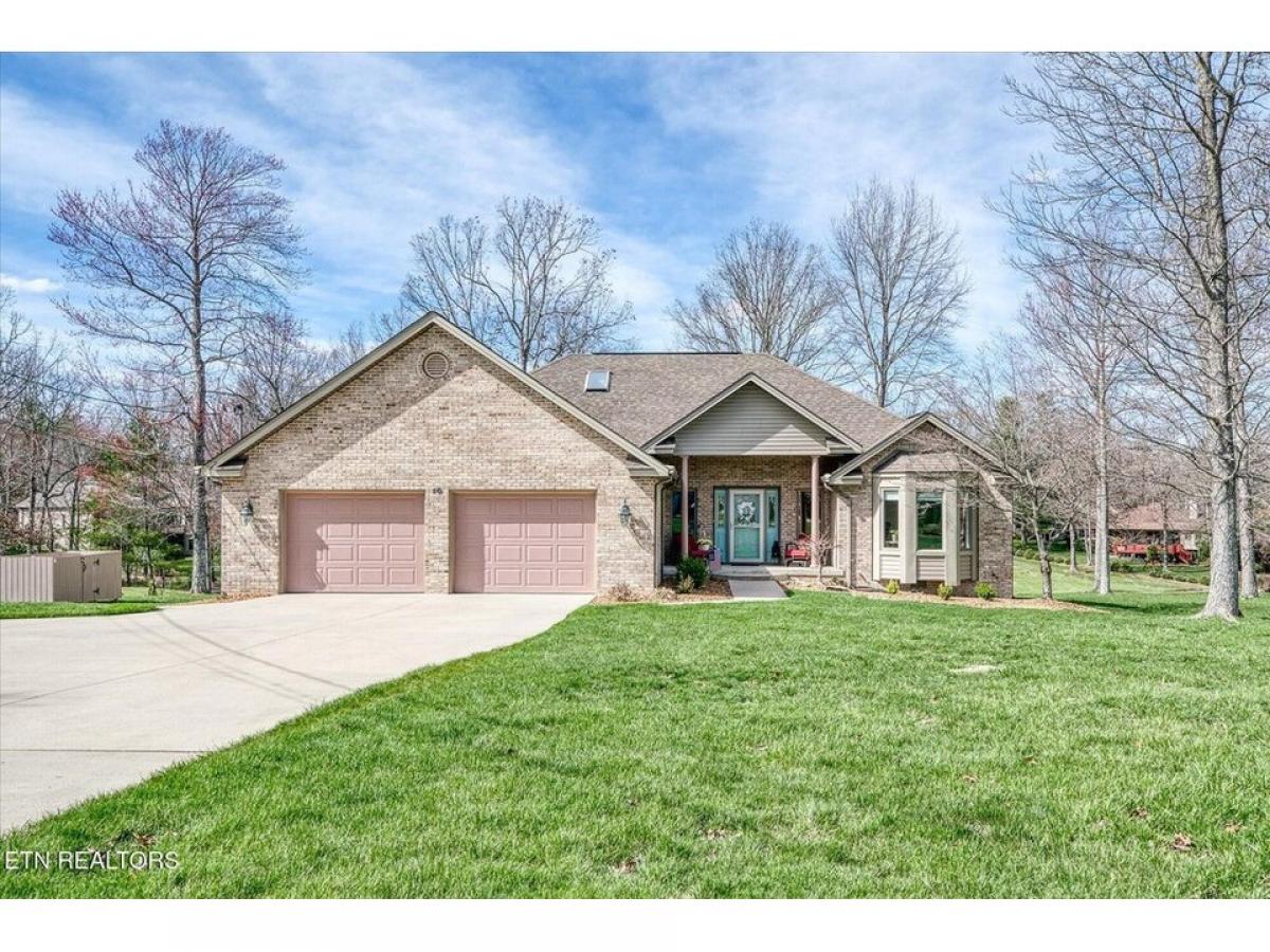 Picture of Home For Sale in Fairfield Glade, Tennessee, United States