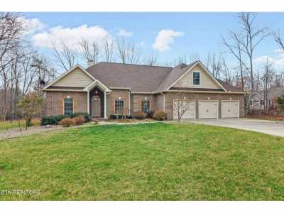 Home For Sale in Fairfield Glade, Tennessee