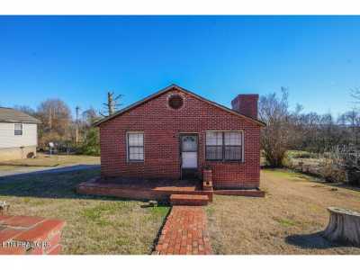 Home For Sale in Alcoa, Tennessee