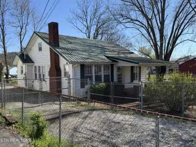 Home For Sale in Loudon, Tennessee