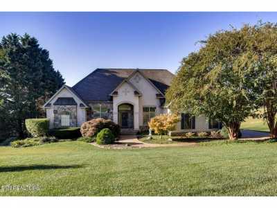 Home For Sale in Vonore, Tennessee