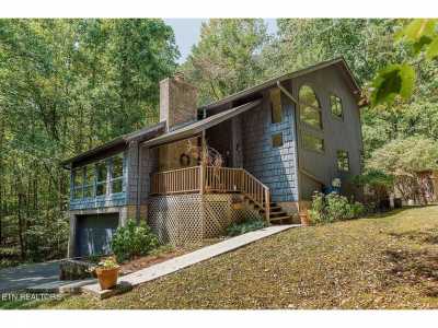 Home For Sale in Seymour, Tennessee