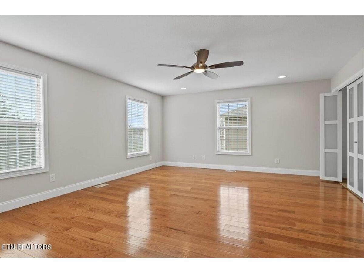 Picture of Home For Sale in Maryville, Tennessee, United States