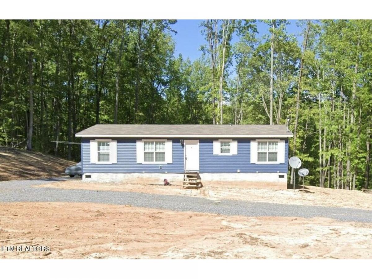 Picture of Home For Sale in Newport, Tennessee, United States