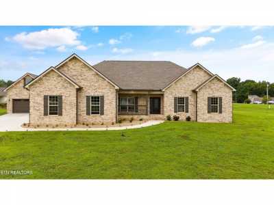 Home For Sale in Walland, Tennessee