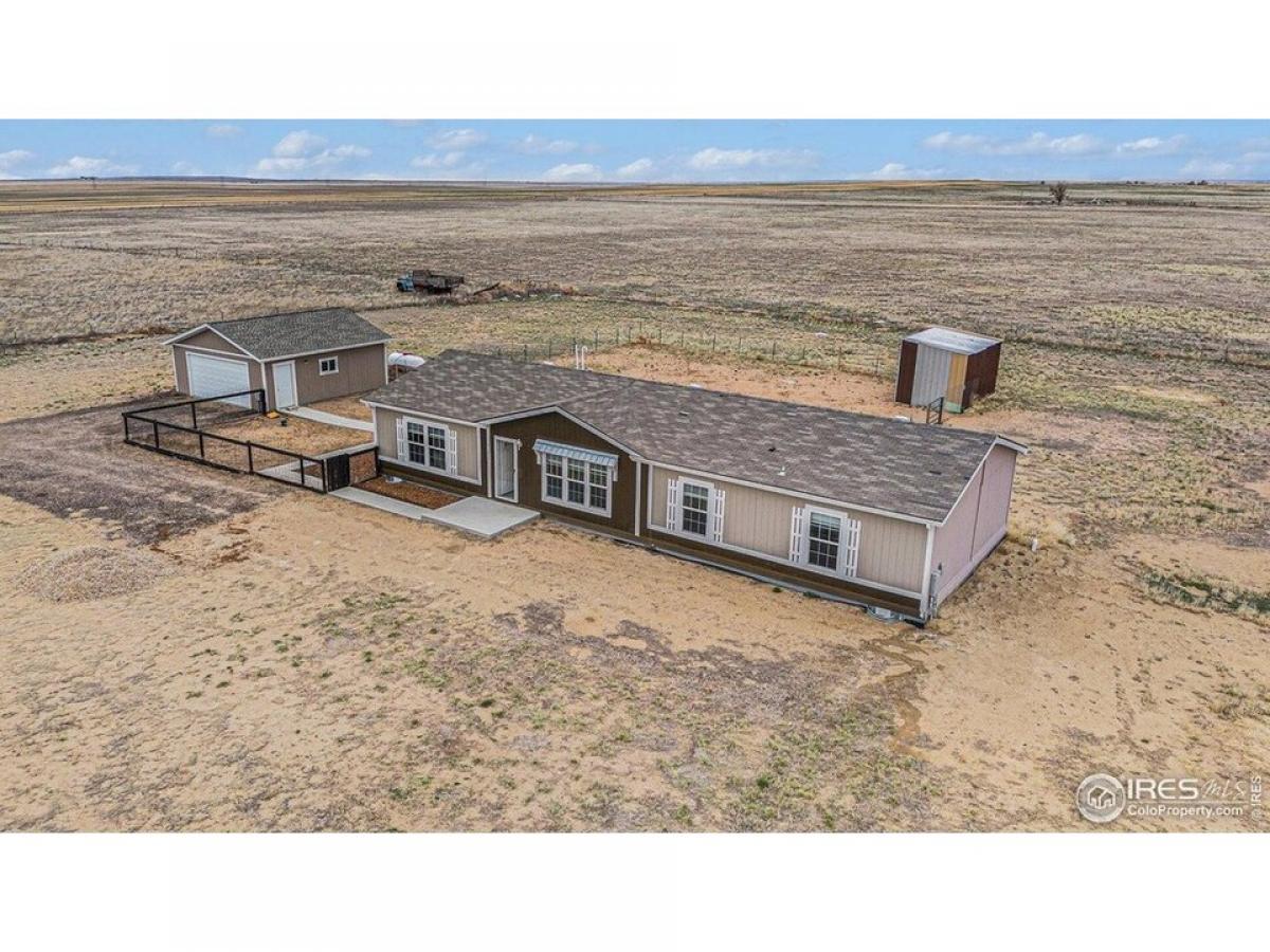 Picture of Home For Sale in Briggsdale, Colorado, United States
