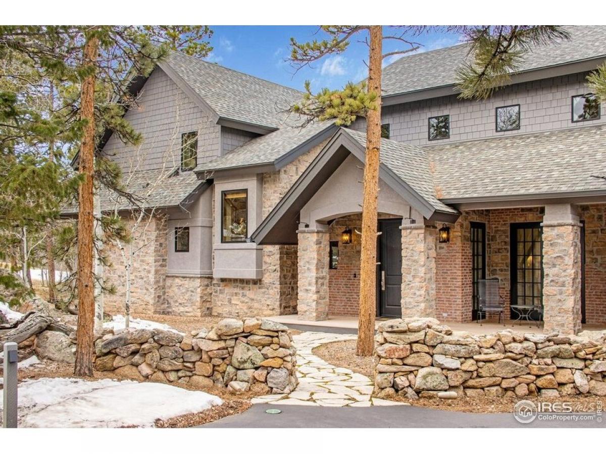 Picture of Home For Sale in Red Feather Lakes, Colorado, United States