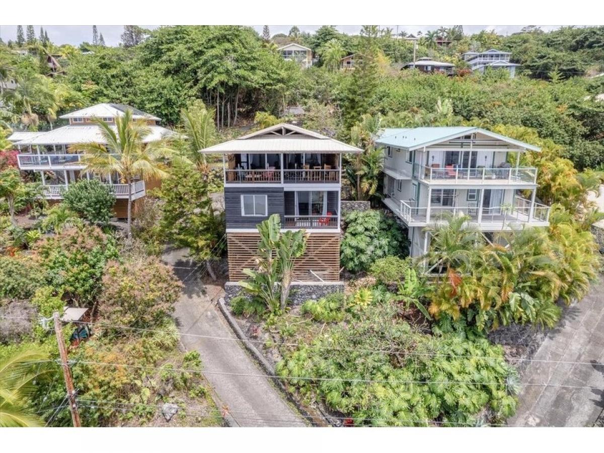 Picture of Home For Sale in Captain Cook, Hawaii, United States