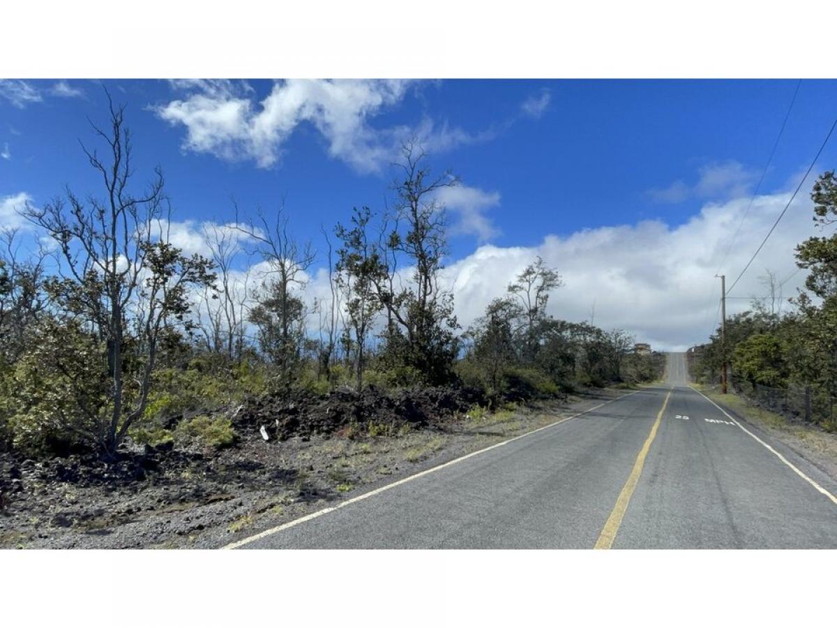 Picture of Residential Land For Sale in Ocean View, Hawaii, United States