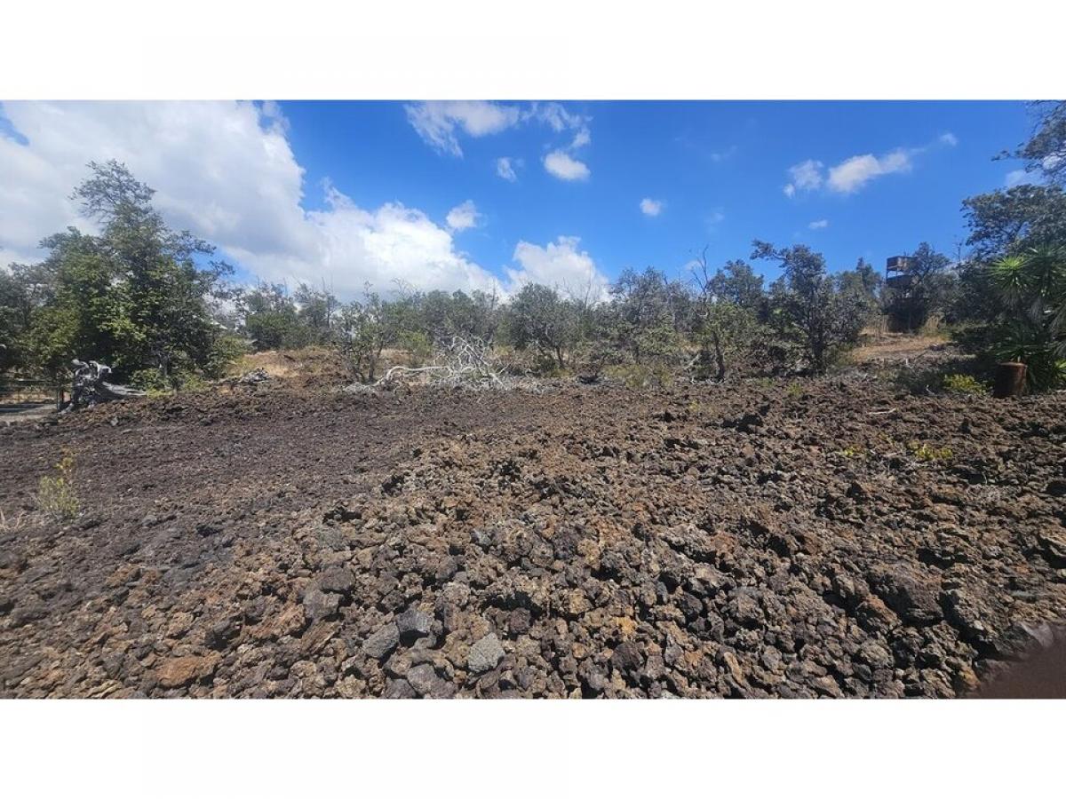 Picture of Residential Land For Sale in Ocean View, Hawaii, United States