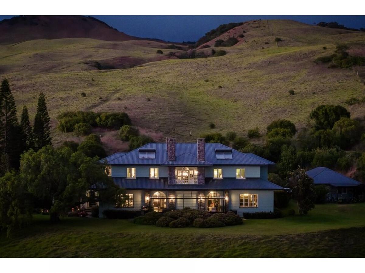 Picture of Home For Sale in Kamuela, Hawaii, United States