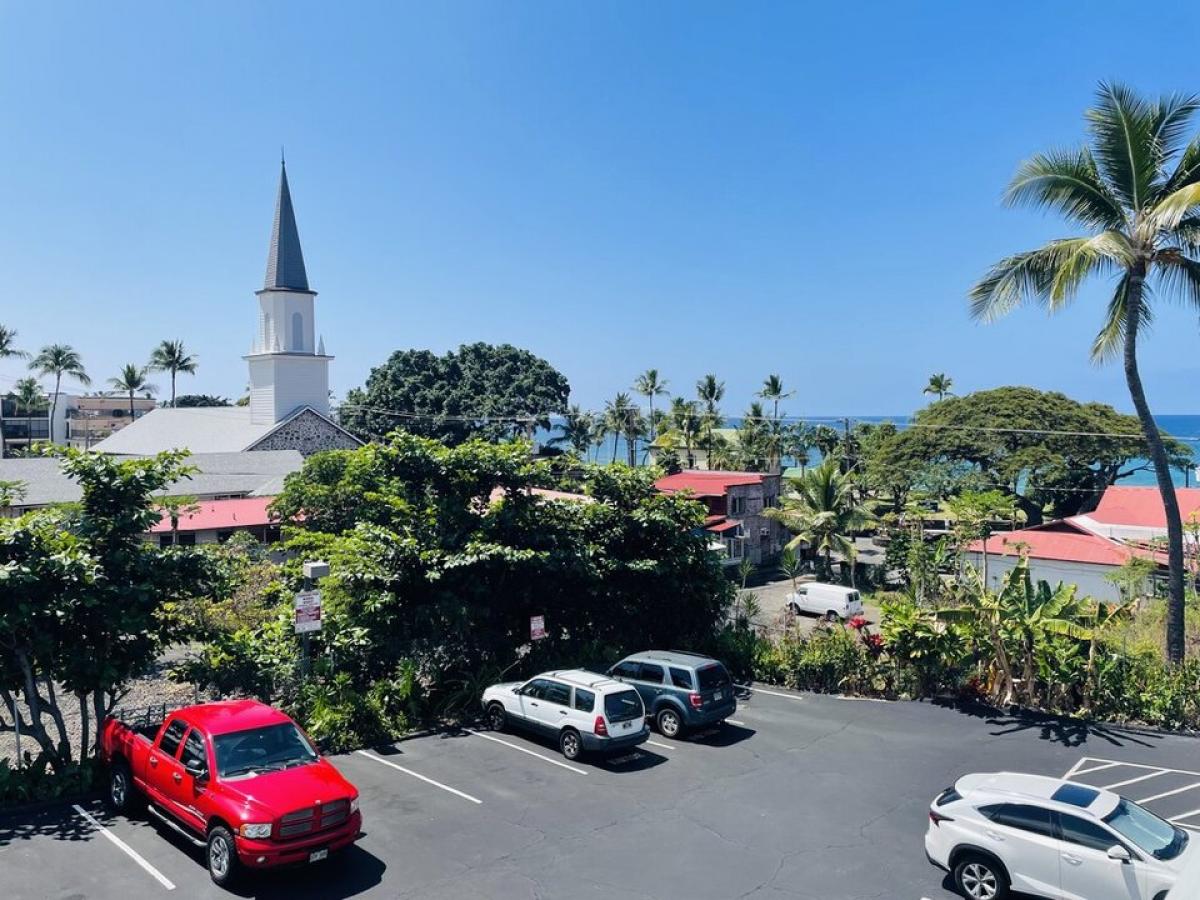 Picture of Home For Sale in Kailua-Kona, Hawaii, United States