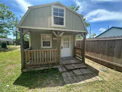 Home For Rent in Freeport, Texas
