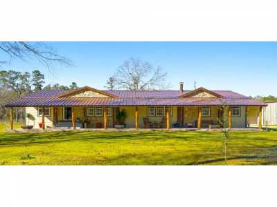 Home For Sale in Cleveland, Texas