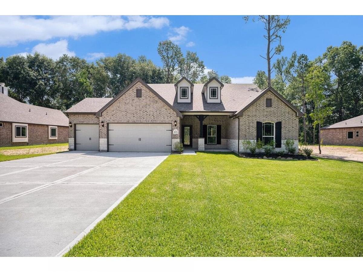 Picture of Home For Sale in Dayton, Texas, United States