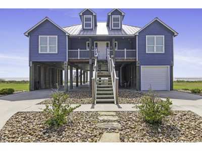 Home For Sale in Palacios, Texas