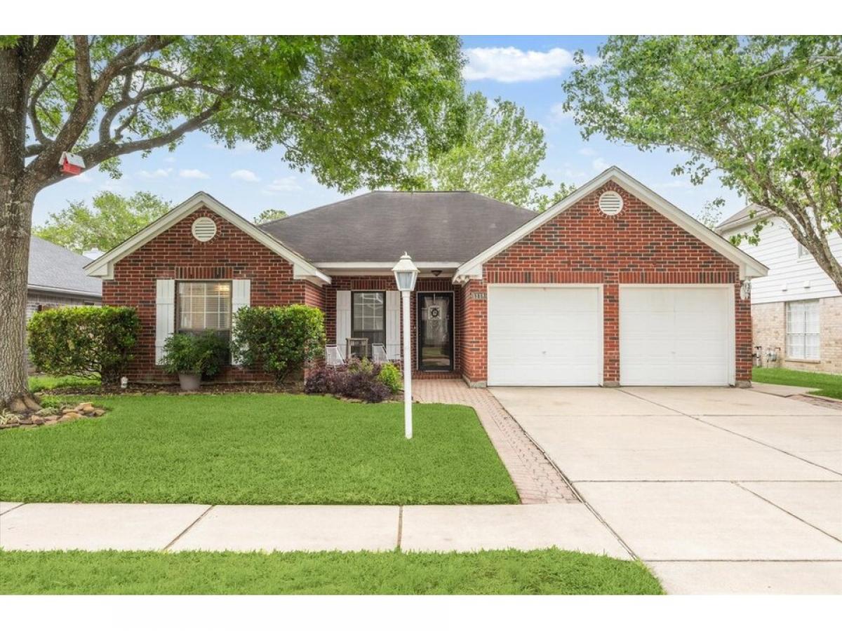 Picture of Home For Sale in Pearland, Texas, United States