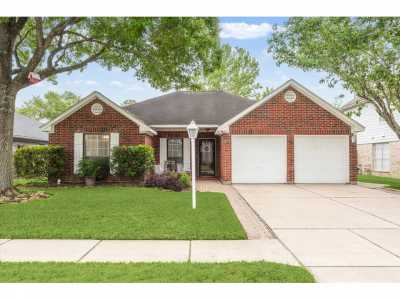 Home For Sale in Pearland, Texas