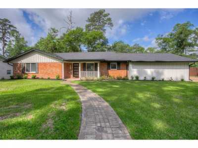 Home For Sale in Huntsville, Texas