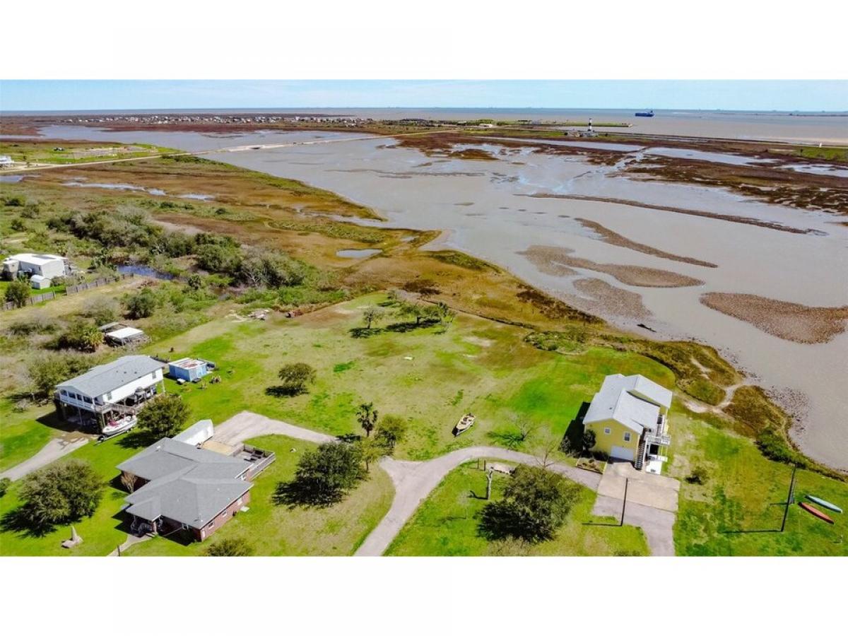 Picture of Residential Land For Sale in Port Bolivar, Texas, United States