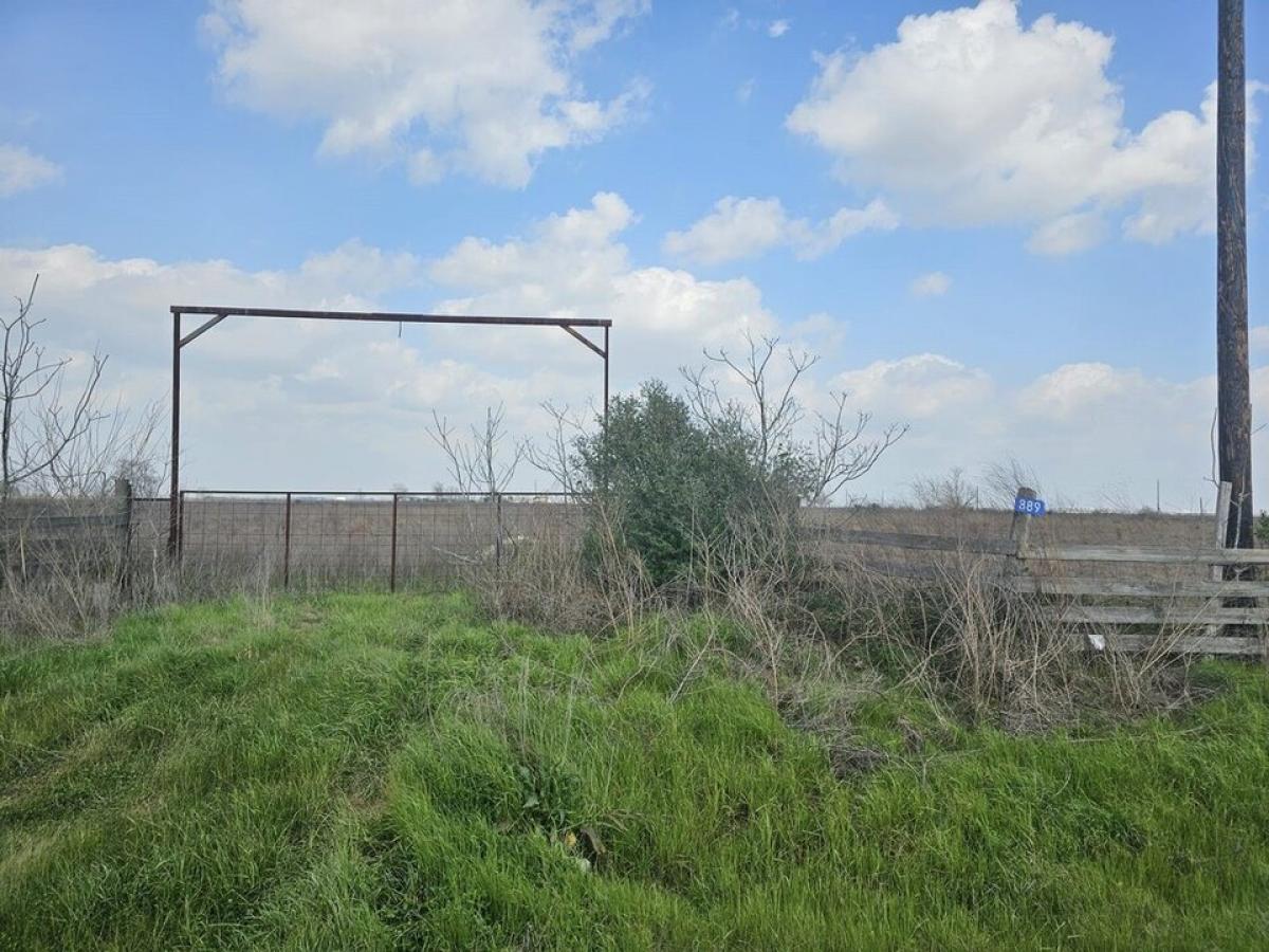 Picture of Residential Land For Sale in Sealy, Texas, United States