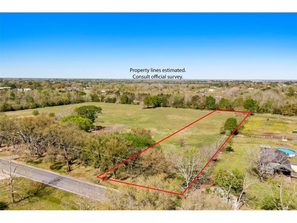 Picture of Residential Land For Sale in Alvin, Texas, United States