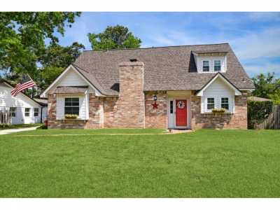 Home For Sale in Shenandoah, Texas