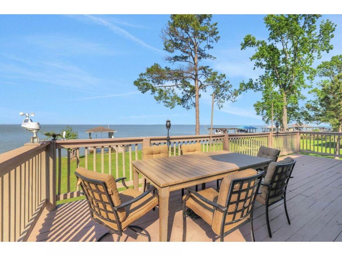 Picture of Home For Sale in Coldspring, Texas, United States